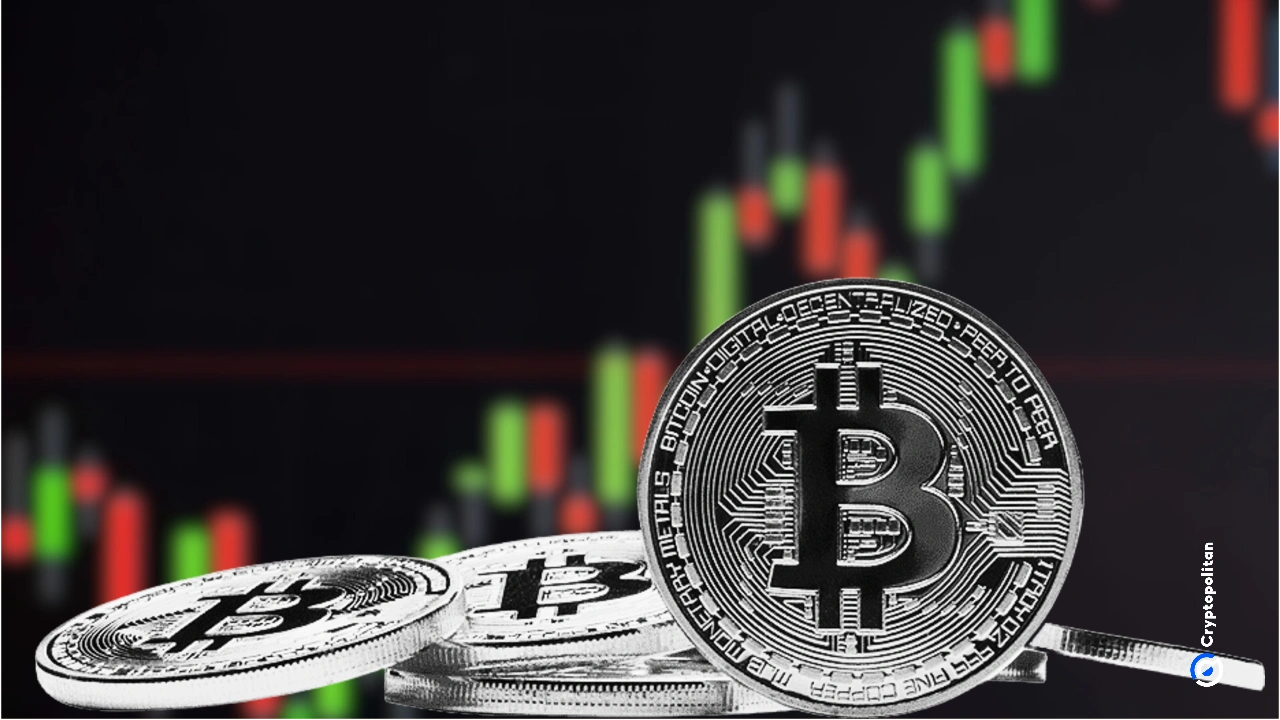 比特币价格首次涨至12万美元,稍后回落至11.8万美元